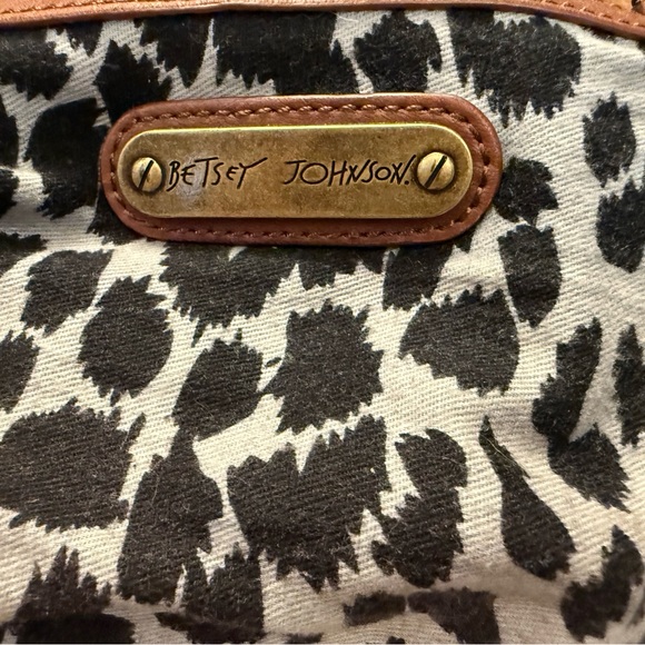 Betsey Johnson Brown Leather Studded Hobo Shoulder Bag - Picture 2 of 12